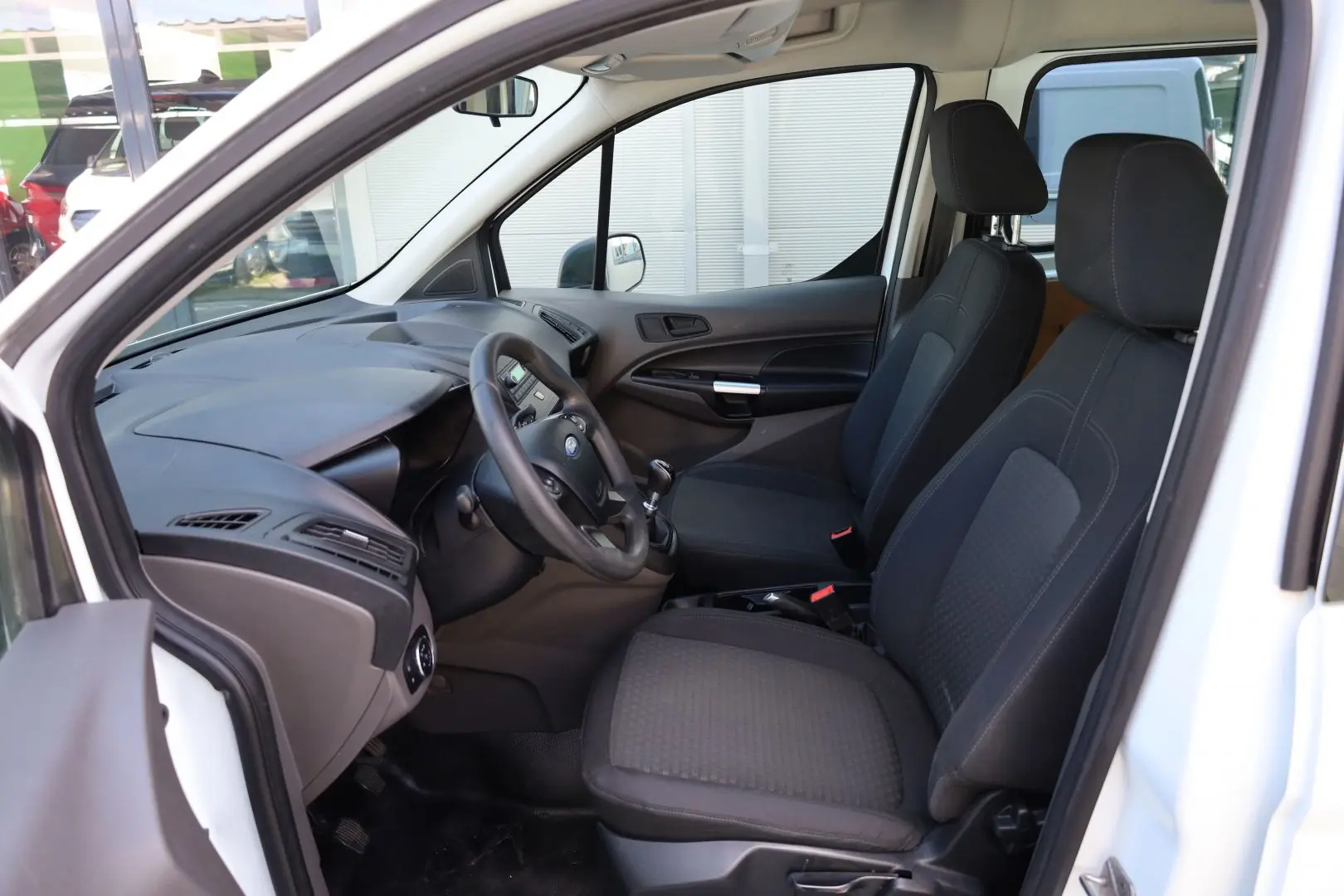 FORD TRANSIT CONNECT 5 LOCURI 1.5 TDCI