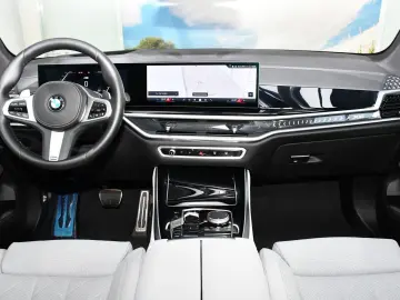X5 xDrive30d MSport Pro ACC Sitzlüft. Pano AHK