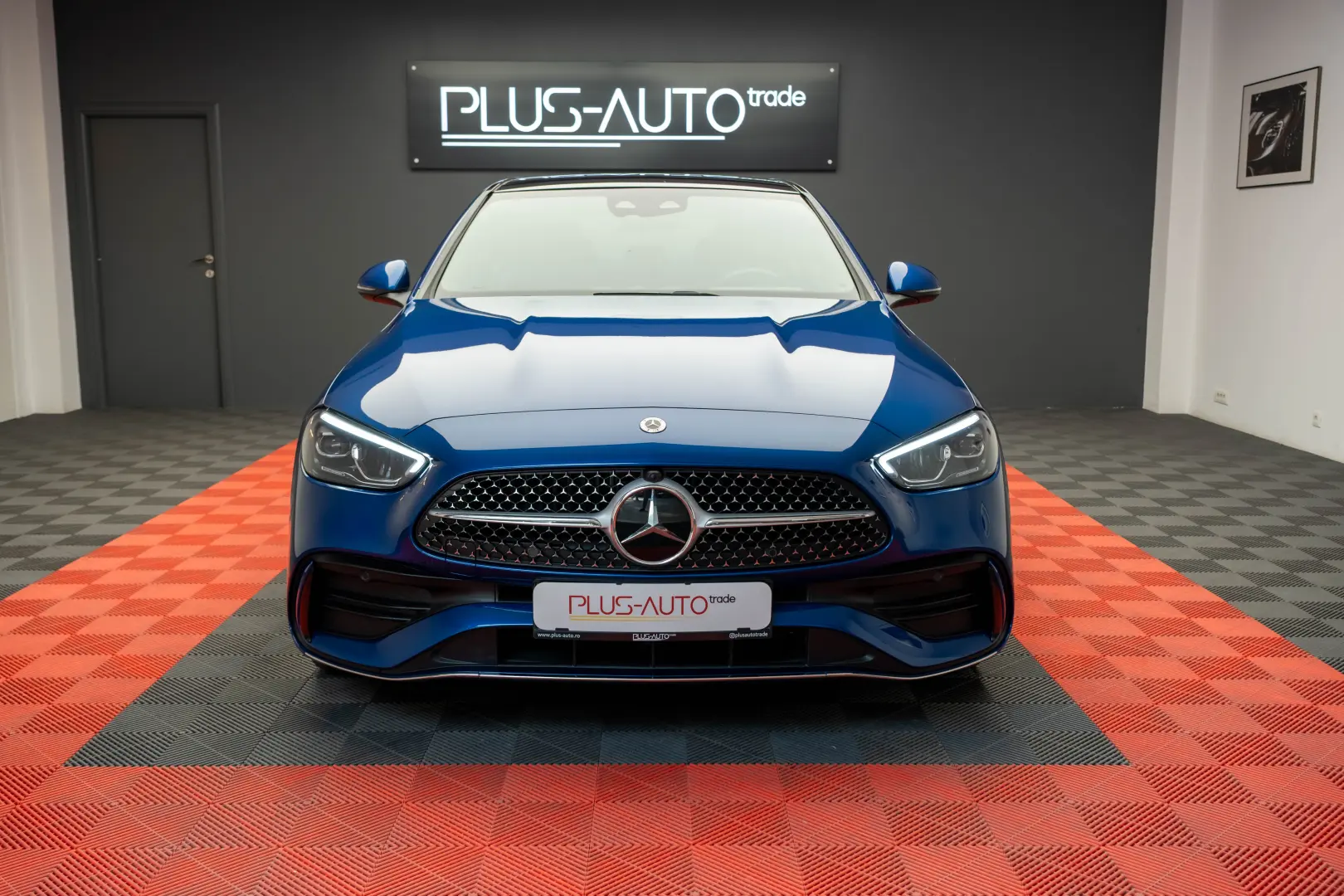 Mercedes-Benz C300e - AMG Line - Burmester - Panoramic