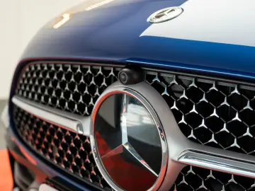 Mercedes-Benz C300e - AMG Line - Burmester - Panoramic