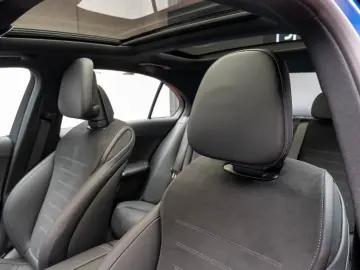Mercedes-Benz C300e - AMG Line - Burmester - Panoramic
