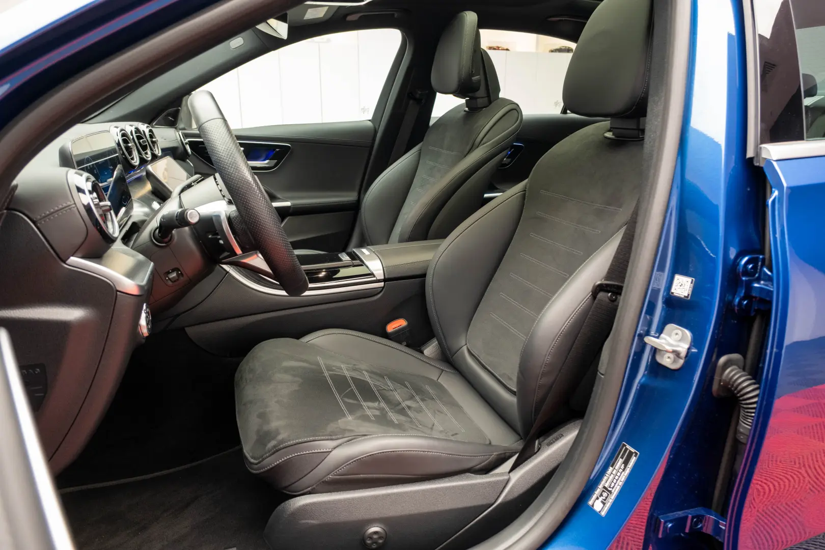 Mercedes-Benz C300e - AMG Line - Burmester - Panoramic