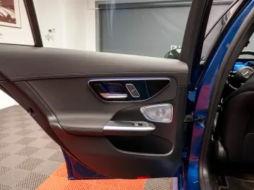 Mercedes-Benz C300e - AMG Line - Burmester - Panoramic