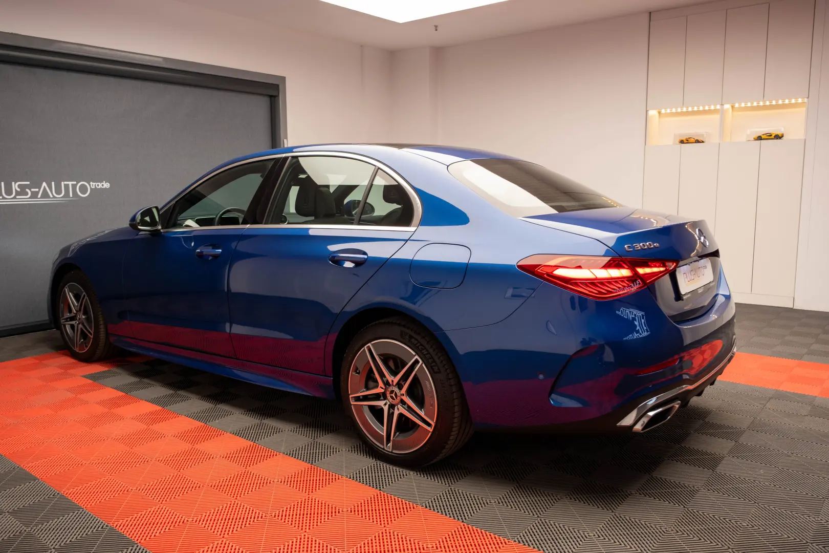 Mercedes-Benz C300e - AMG Line - Burmester - Panoramic