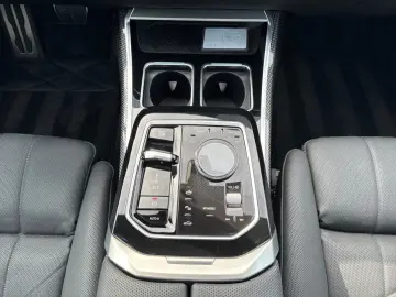 740d xdr. M-Sport DAPro B&W PAPro PANO KomZu 20