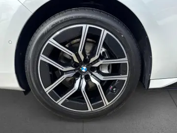 740d xdr. M-Sport DAPro B&W PAPro PANO KomZu 20