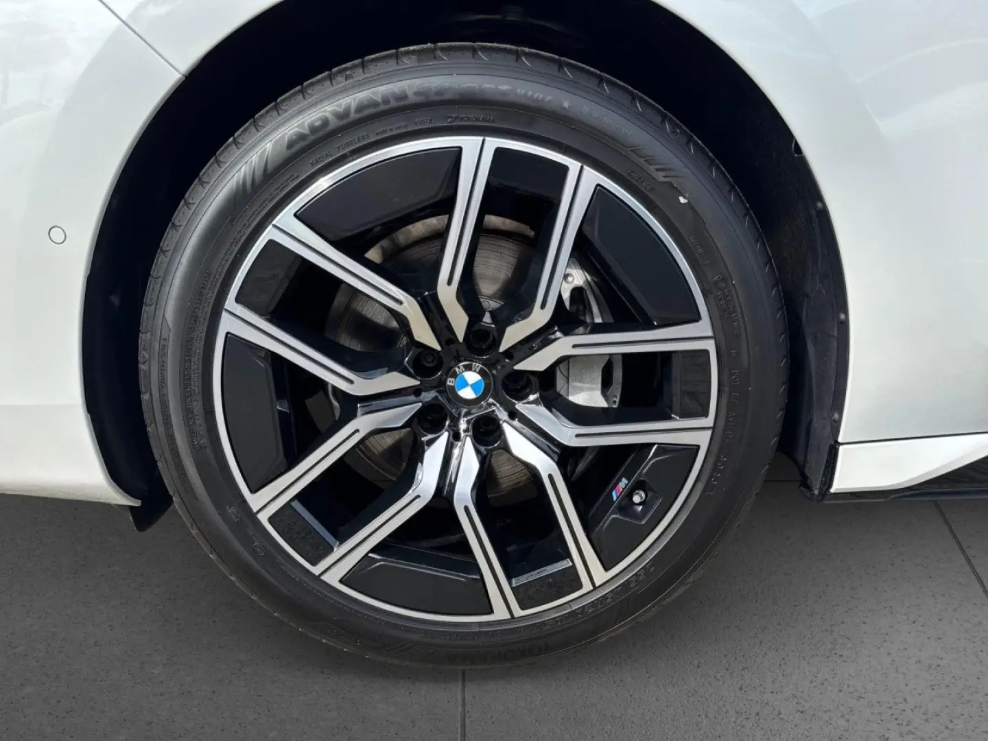 740d xdr. M-Sport DAPro B&W PAPro PANO KomZu 20