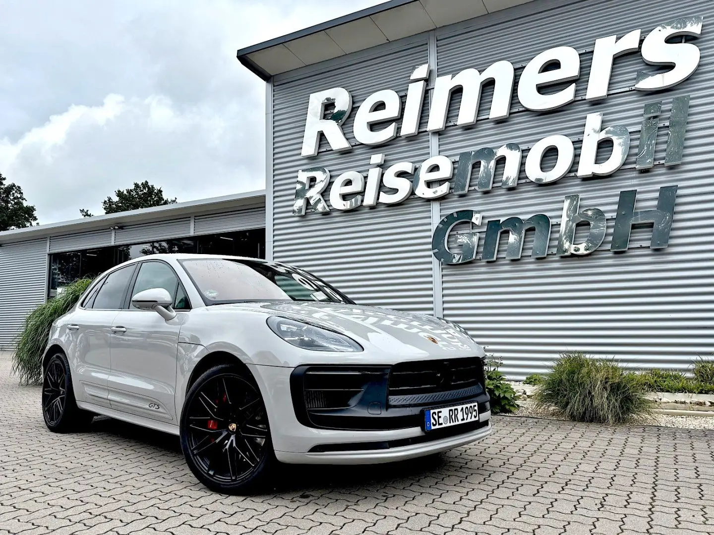 Macan GTS