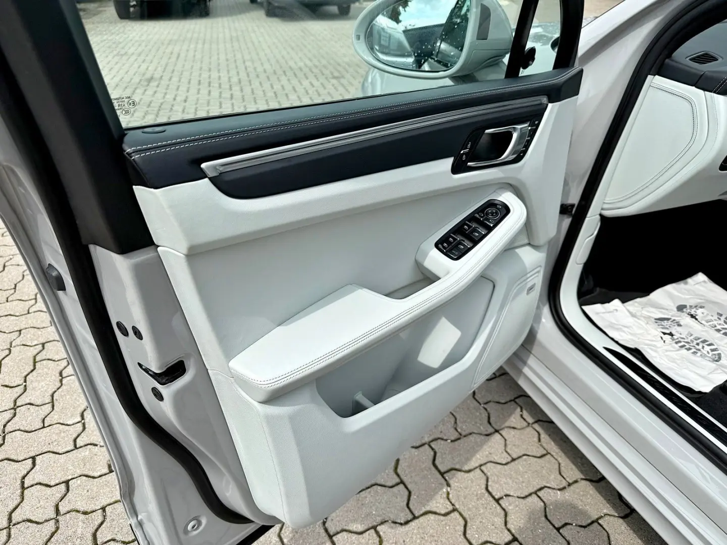 Macan GTS