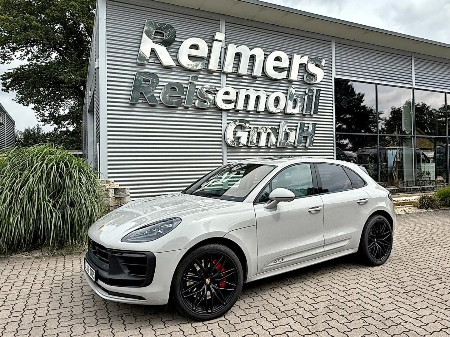 Macan GTS