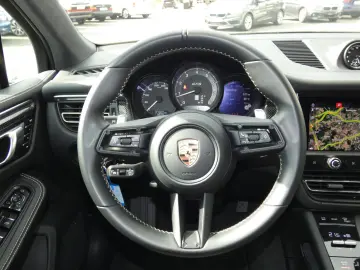 Macan GTS Exclusiv Leder PANO 21