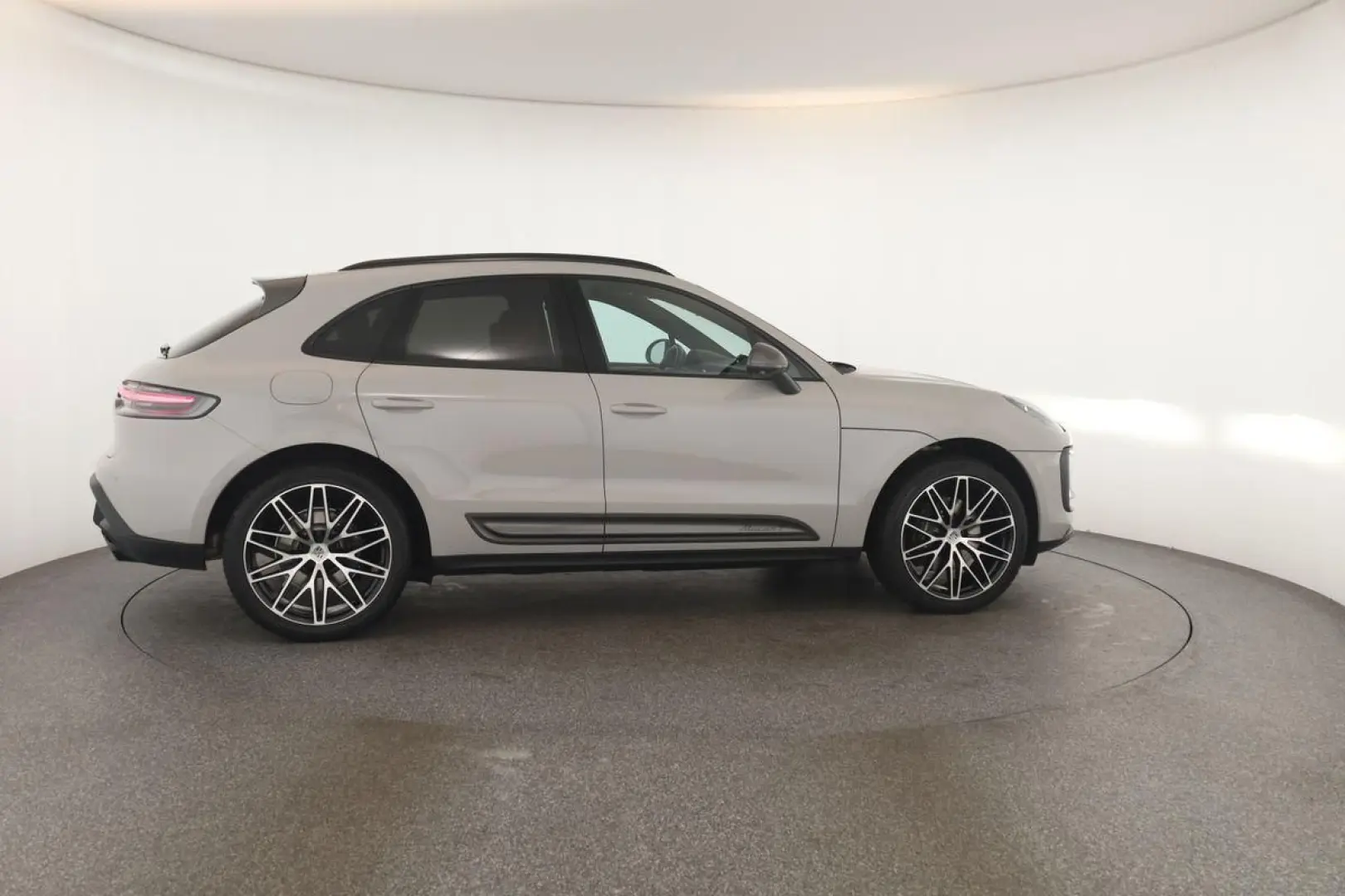 Macan T PDLS+ Pano ACC Key 360 Sportabgas 21 AHK