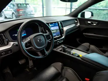 Volvo XC60 2.0 B4D R-Design Mild Hybrid 2WD Geartronic