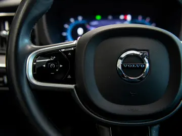 Volvo XC60 2.0 B4D R-Design Mild Hybrid 2WD Geartronic