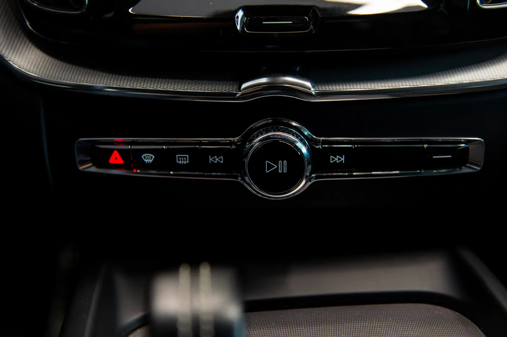 Volvo XC60 2.0 B4D R-Design Mild Hybrid 2WD Geartronic