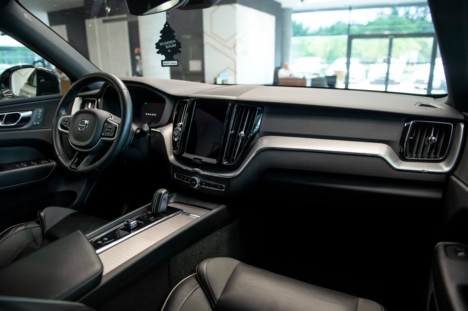 Volvo XC60 2.0 B4D R-Design Mild Hybrid 2WD Geartronic