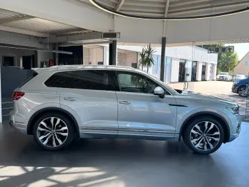 Touareg 3.0TDI Elegance 4Motion Pano./Memory/LED