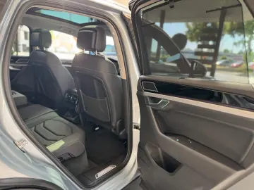 Touareg 3.0TDI Elegance 4Motion Pano./Memory/LED