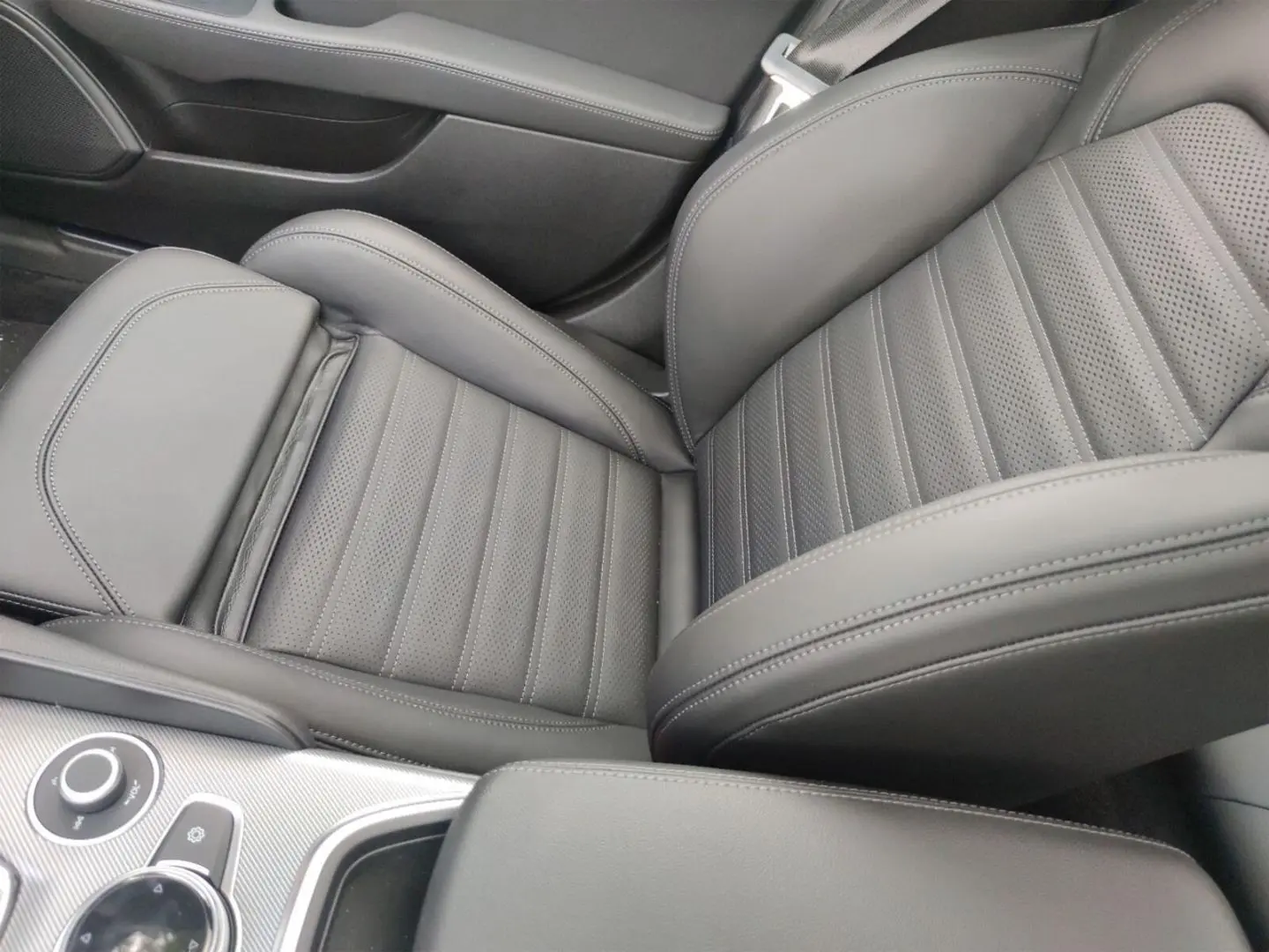 Giulia 2.0 Turbo16V Q4 Veloce +PANO+HARMAN&KARDO