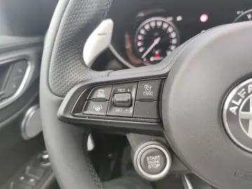 Giulia 2.0 Turbo16V Q4 Veloce +PANO+HARMAN&KARDO