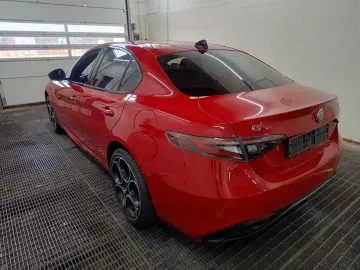 Giulia 2,0 Turbo 16V Veloce Q4 NAVI ACC SOUND UV