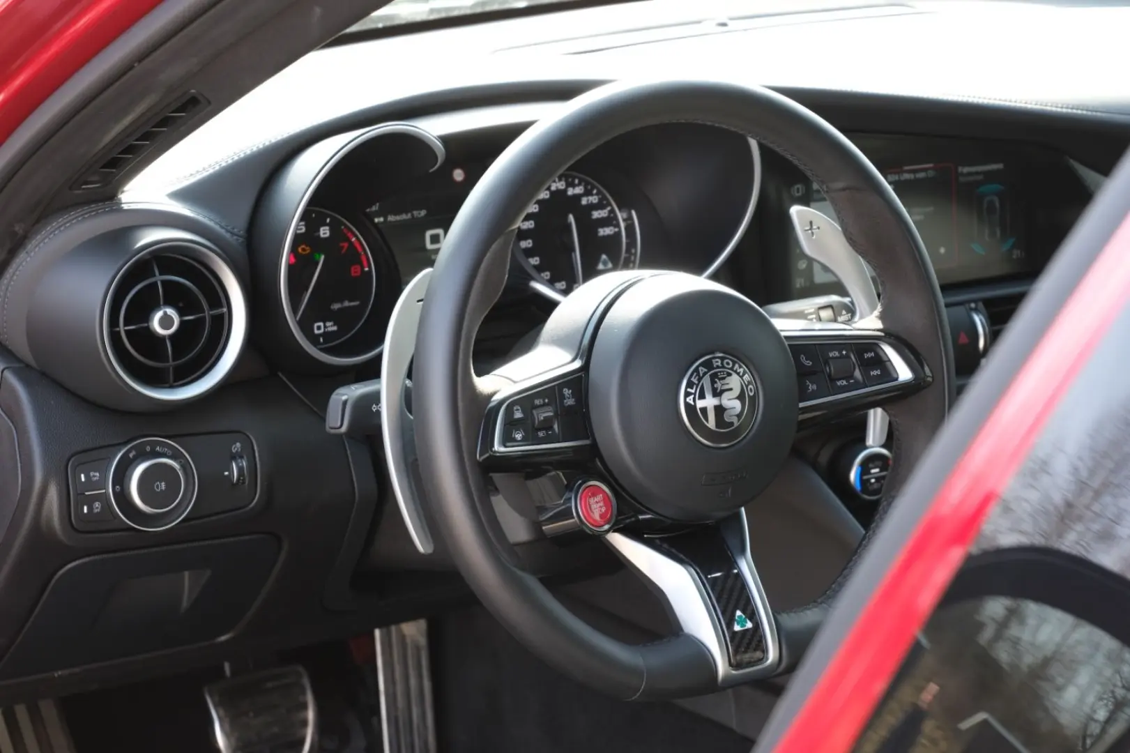 Giulia Quadrifoglio*ACC*Carbon*PogeaRacing*589PS