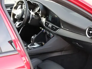 Giulia Quadrifoglio*ACC*Carbon*PogeaRacing*589PS