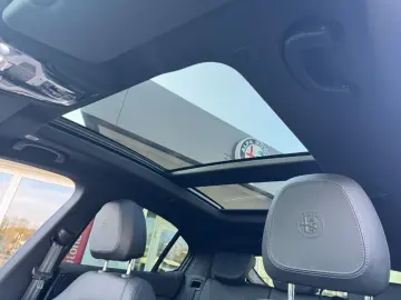 Stelvio Quadrifoglio V6 2.9 Bi-Turbo 375kW AT8-Q
