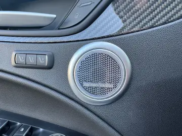Stelvio Quadrifoglio V6 2.9 Bi-Turbo 375kW AT8-Q