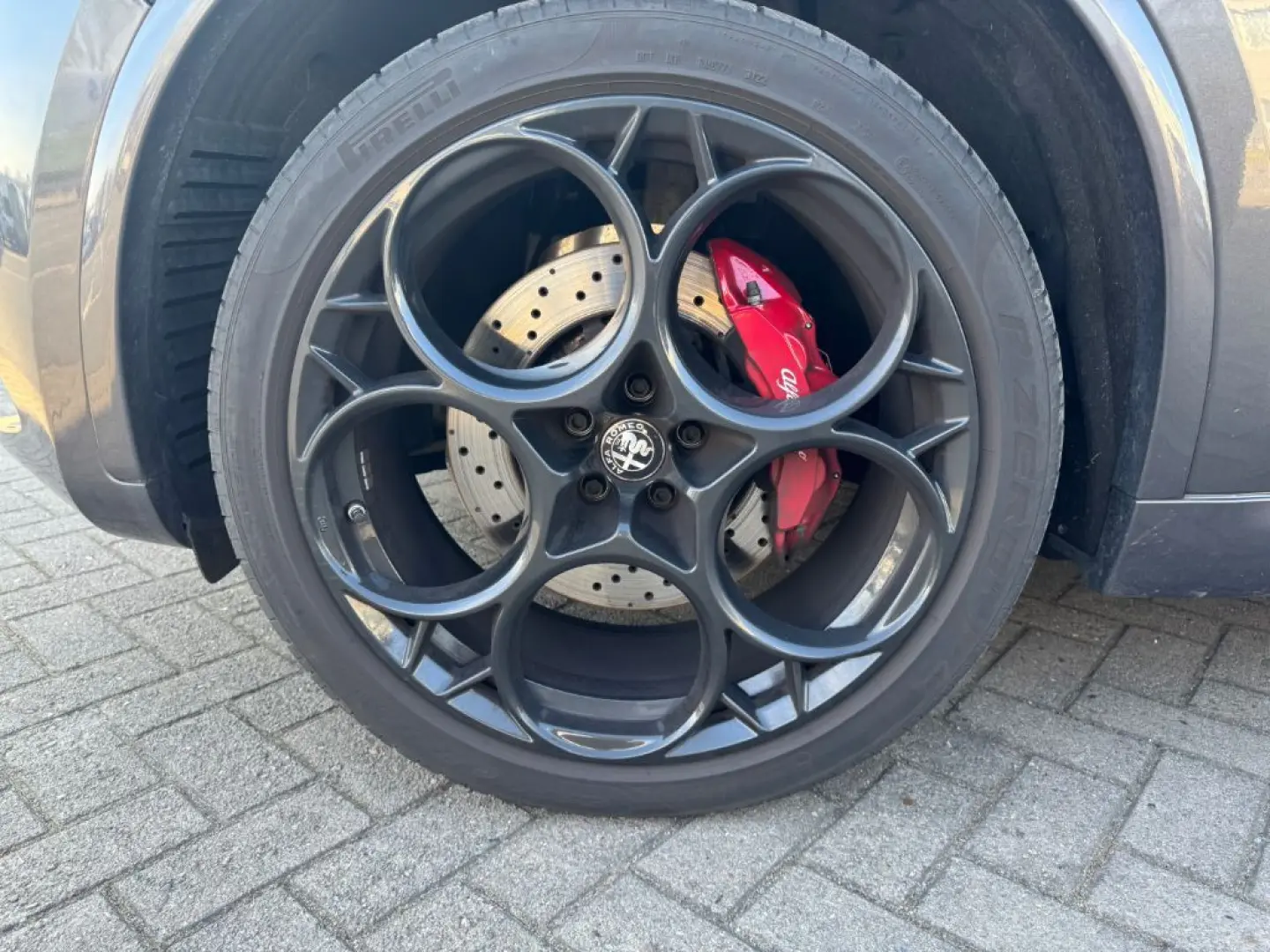 Stelvio Quadrifoglio V6 2.9 Bi-Turbo 375kW AT8-Q