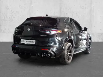 Stelvio Quadrifoglio Q4 Navi Leder Digitales Coc