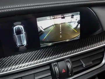 Stelvio Quadrifoglio Q4 Navi Leder Digitales Coc