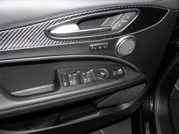 Stelvio Quadrifoglio Q4 Navi Leder Digitales Coc