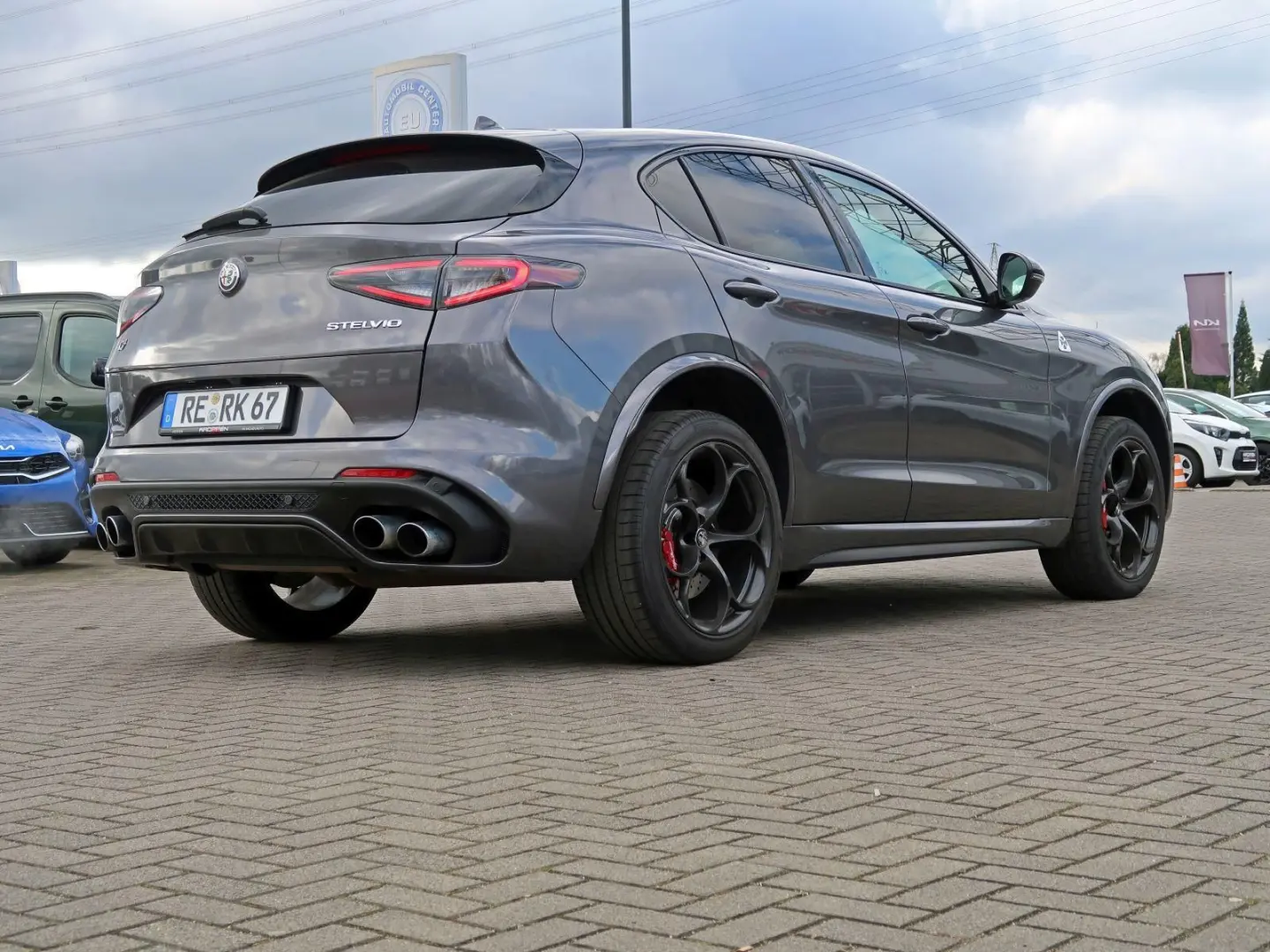 Stelvio Quadrifoglio Q4 elektr. Sitzverst+Memory