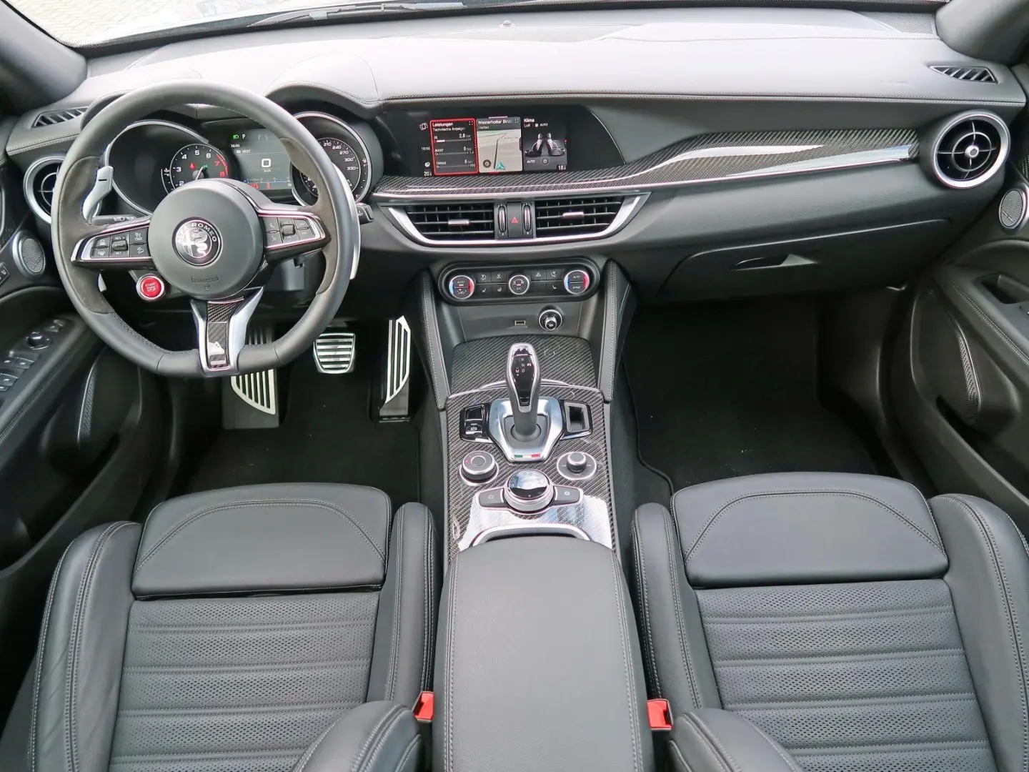 Stelvio Quadrifoglio Q4 elektr. Sitzverst+Memory