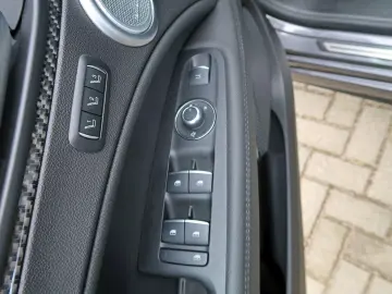 Stelvio Quadrifoglio Q4 elektr. Sitzverst+Memory