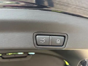 Stelvio 2.0 Turbo 16V Veloce Q4 Assistenz Keyles