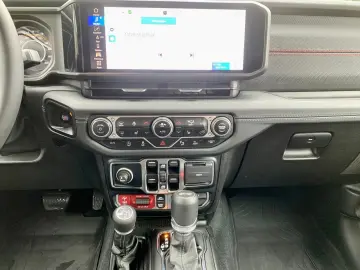 Wrangler Rubicon 4x4 2.0 T-GDI AT/Allw/LED/Navi/