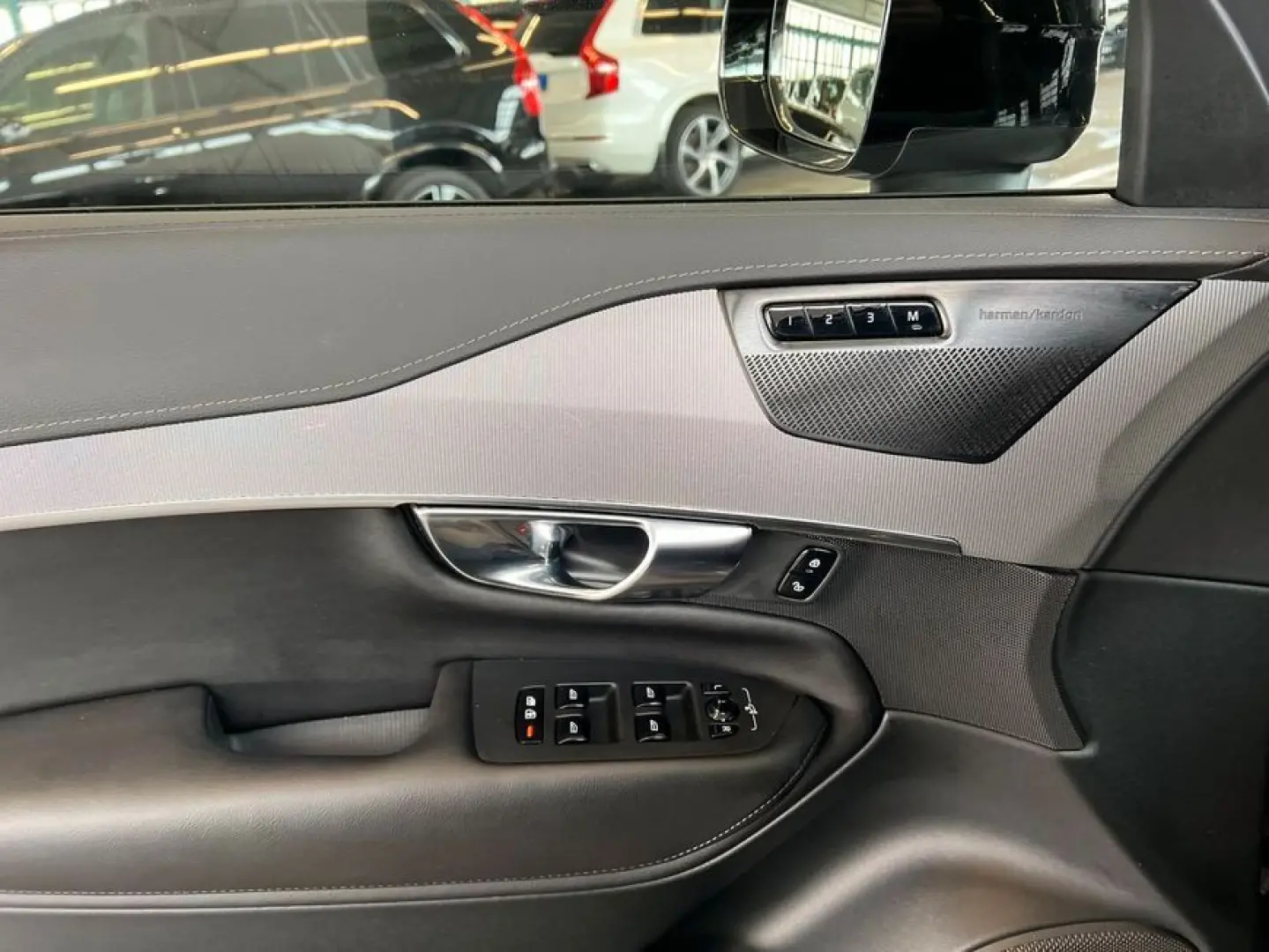 XC90 B5 AWD 7S Ultimate-Dark Aut Glasd 360° Head
