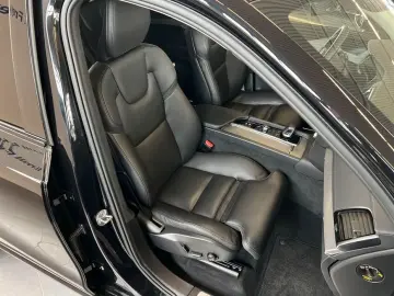 XC90 B5 AWD 7S Ultimate-Dark Aut Glasd 360° Head