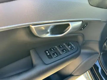 XC90 B5 AWD Plus-Bright 7S Glasd Standh 360° AHK