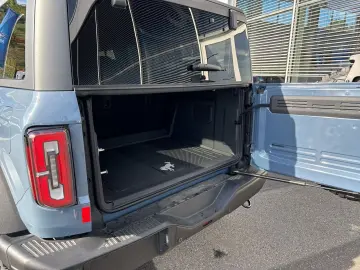 Bronco 2.7l EcoBoost V6 Badlands e-4WD #360-Grad