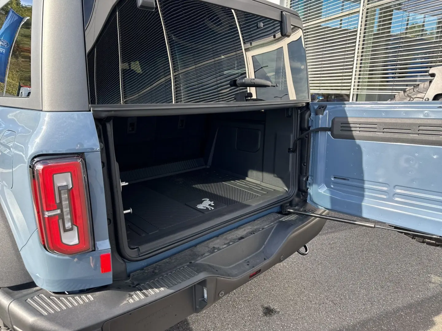 Bronco 2.7l EcoBoost V6 Badlands e-4WD #360-Grad