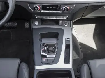 Q5 SUV S line 40 TDI quattro 150(204) S tronic V