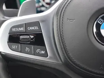 M440d xDrive Coupé INDIVIDUAL Kamera eSitze HiFi