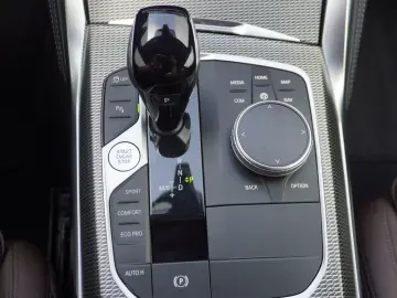 M440d xDrive Coupé INDIVIDUAL Kamera eSitze HiFi