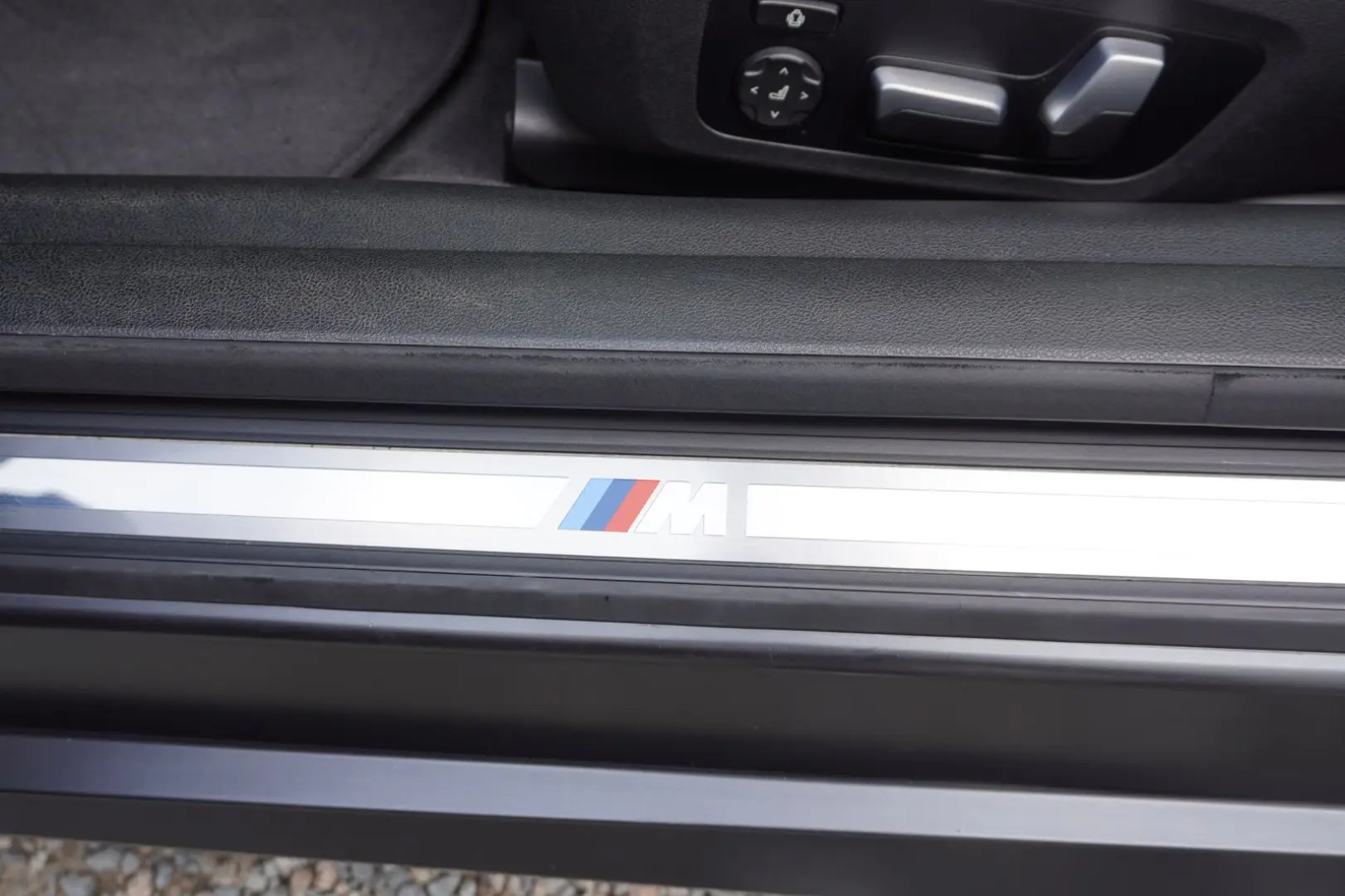 M440d xDrive Coupé INDIVIDUAL Kamera eSitze HiFi