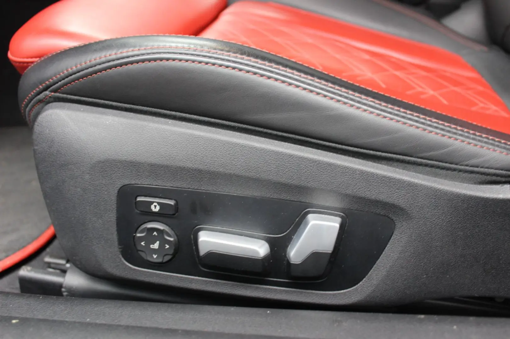 M440 M-Sport Coupe * Leder Rot
