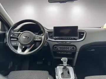XCEED 1.6 PHEV DCT SPIRIT NAVI KAMERA FULL-LED 1