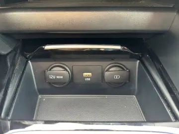 XCEED 1.6 PHEV DCT SPIRIT NAVI KAMERA FULL-LED 1